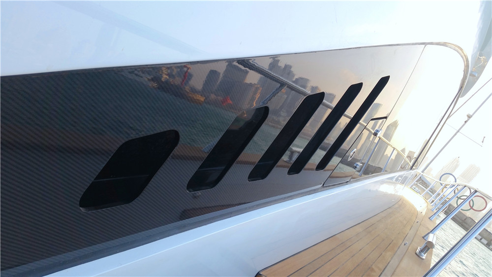 Carbon fiber reinforced Mazarin 66 sports motor yacht!